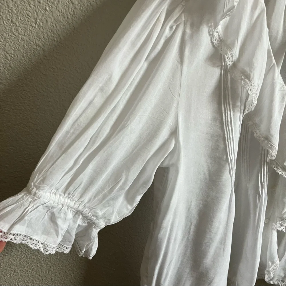 Madewell White Ruffle Front V-Neck Blouse